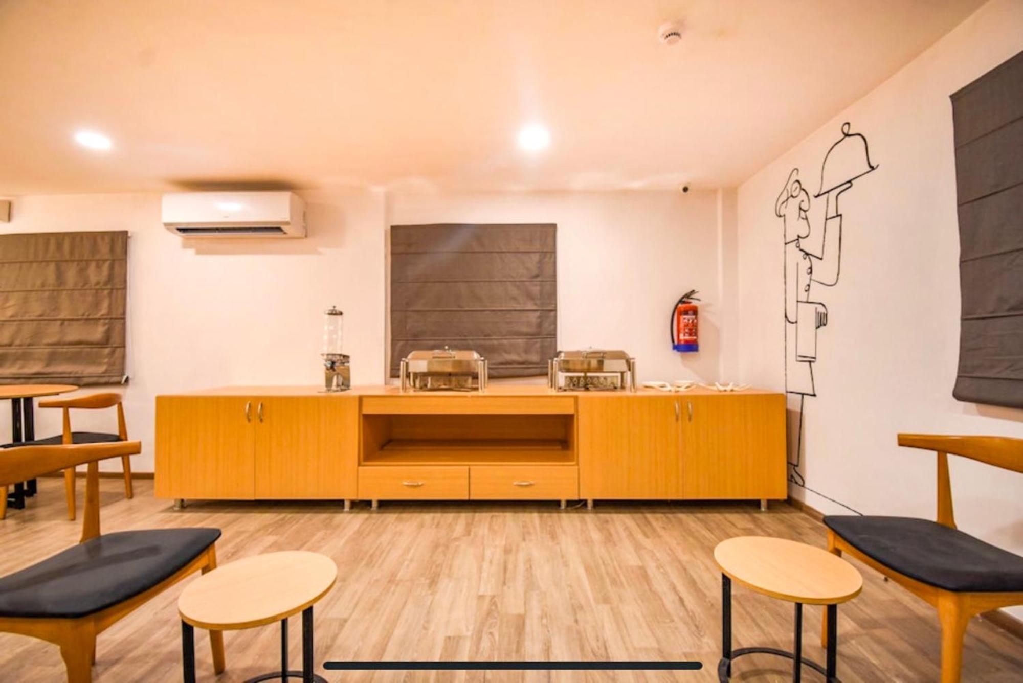 Fabhotel Heera Holiday Inn - Nr Eden Garden Stadium Kolkata Exterior photo